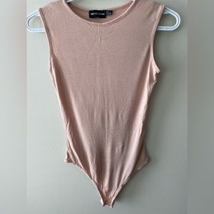 NWOT- Pretty Little Thing bodysuit